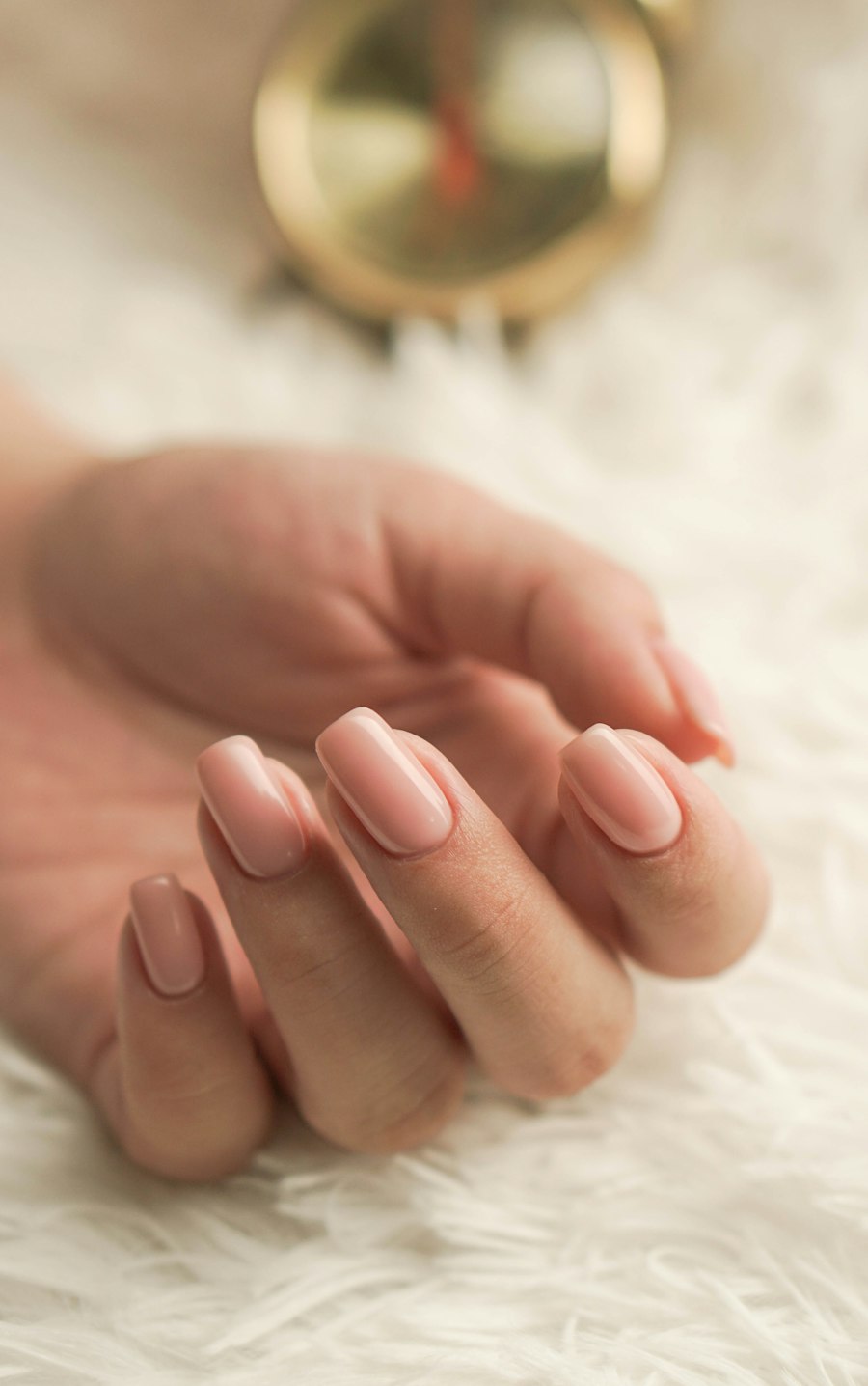 Manicure en tono nude
